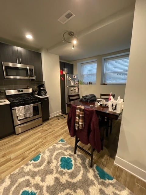 Photo - 910 W Waveland Ave Unit G