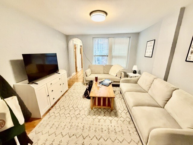 109 Salem St Unidad 2