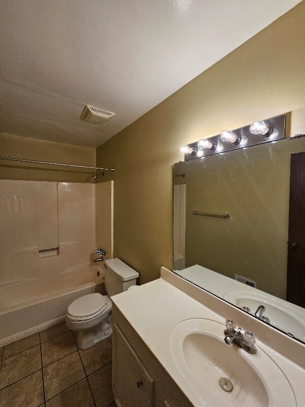 Photo - 2807 Julius Felder St