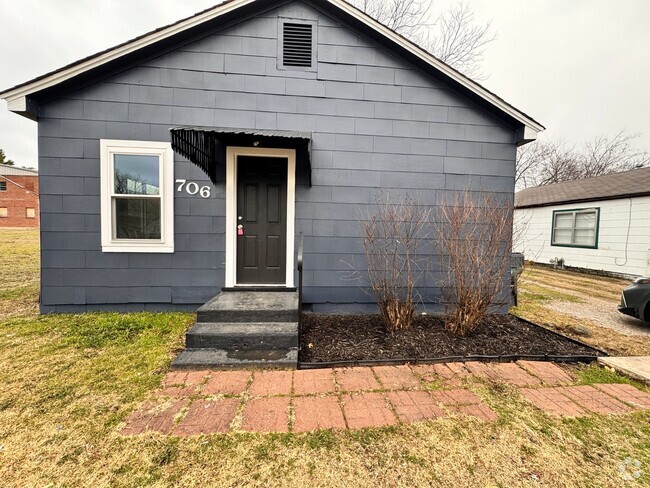 Building Photo - Fresh Paint, Fresh Vibes, Newly Painted 3 ... Rental