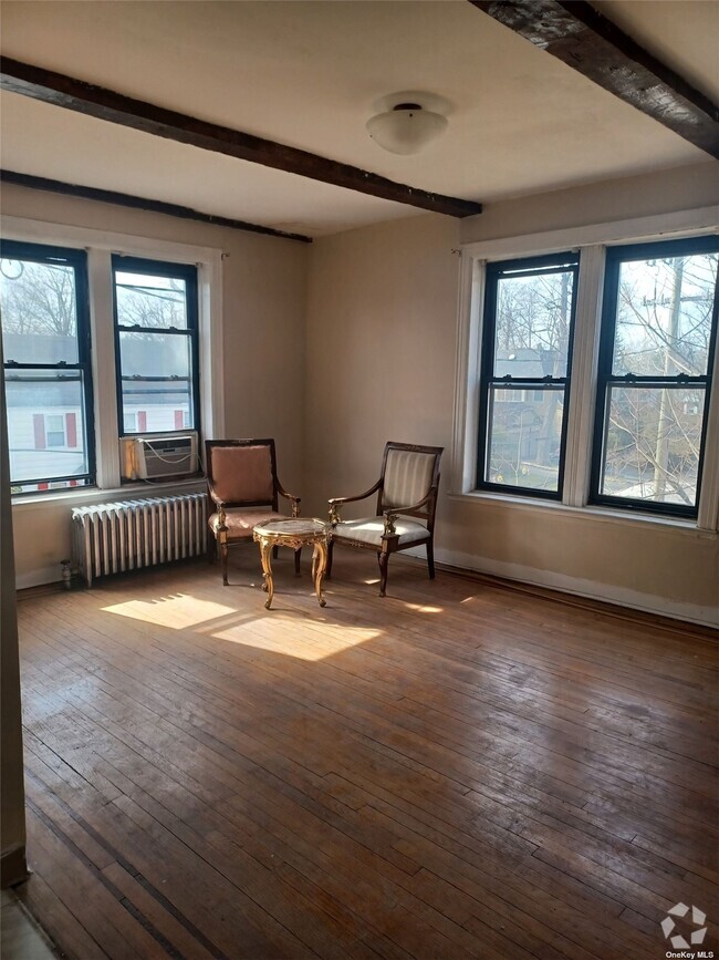 Building Photo - 1 Hillside Ave Rental