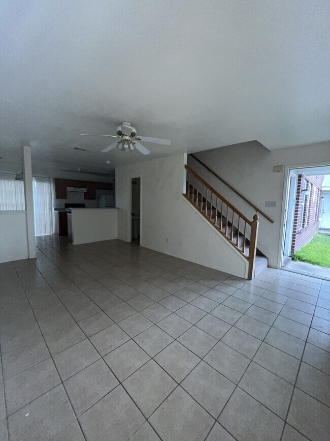 5801 Redstone Dr Unit A