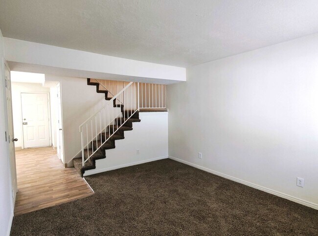 Photo - Great 3 Bd 2.5 Bath Townhome