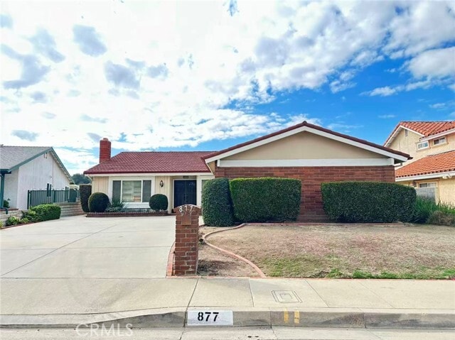 Building Photo - 877 Golden Prados Dr