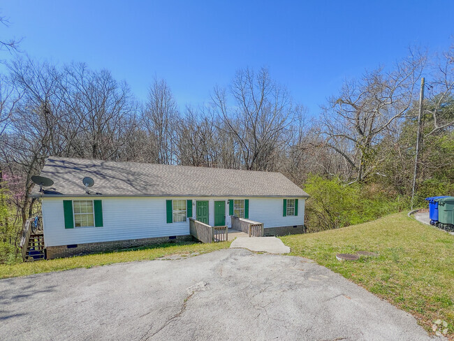 Building Photo - 804 Forest Dale Ln Rental