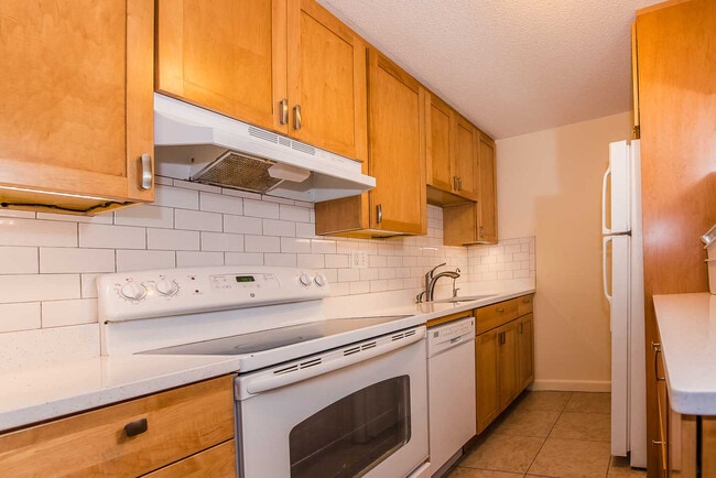 Photo - 172 River St Unit B-6