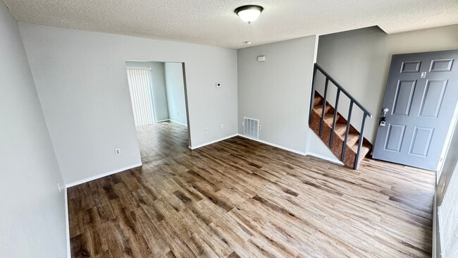 Photo - 2 Bedroom 1.5 Bath Townhouse Apt in Osage Beach! Unit 4235 Sunset Dr Apt 3