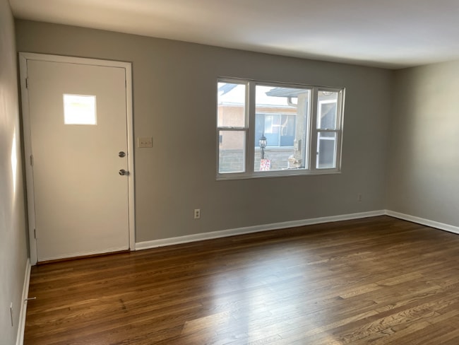 Photo - 4919 Fuller Dr Unit 4919