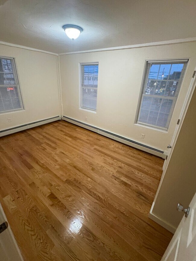 Photo - 111 Main St Unit 1