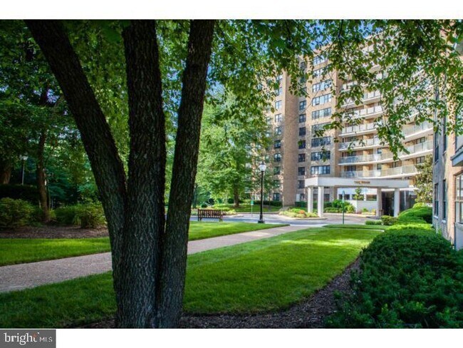 Building Photo - 1600 Hagys Ford Rd Unit 7L Rental