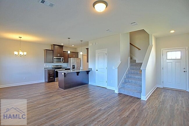 Photo - 106 Centennial Ct