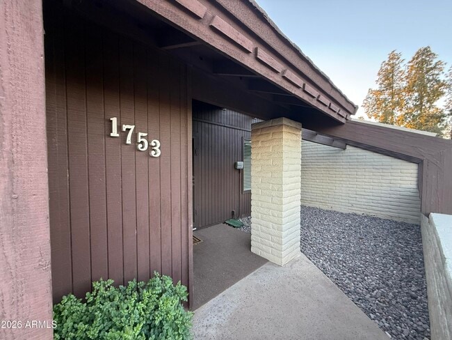 Photo - 1753 E Gable Ave