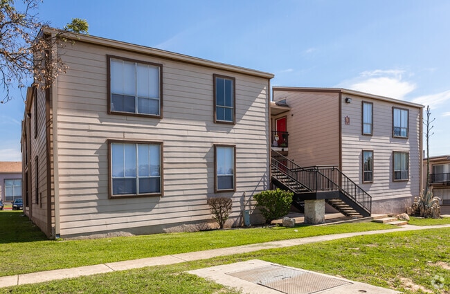 Woodhill Apartments
