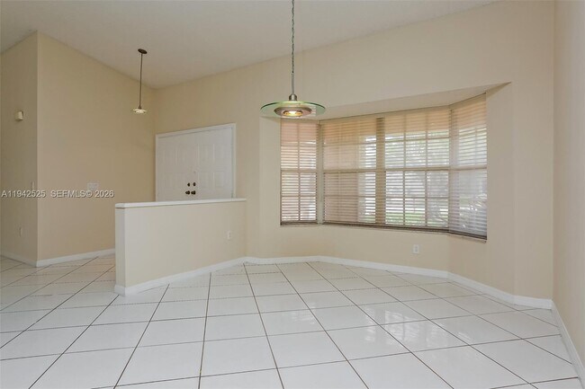 Photo - 19340 NW 8th St