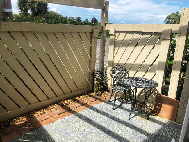 Photo - 649 Windrush Bay Dr