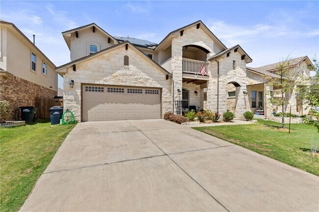 Photo - 2337 Muzzie Ln