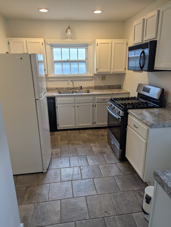 Photo - 5161 N Park Ave