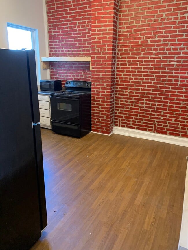 Photo - 526 E 8th Ave Unit Apt 3