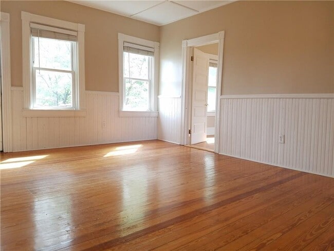 Photo - 3 Bayview Ave Unit 3