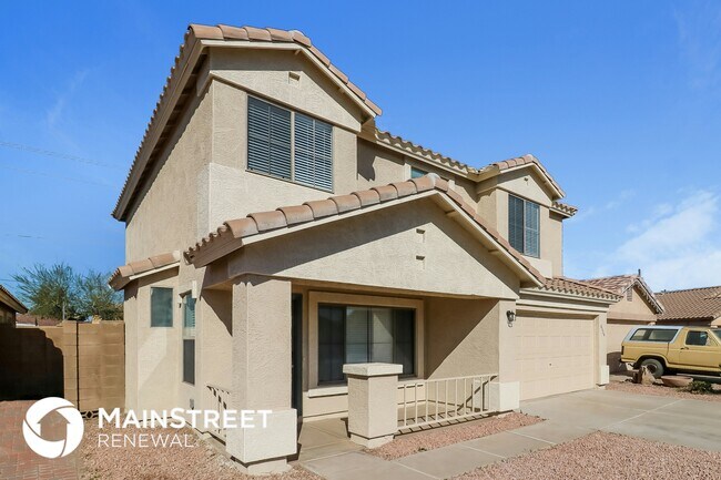 6324 W Winslow Ave