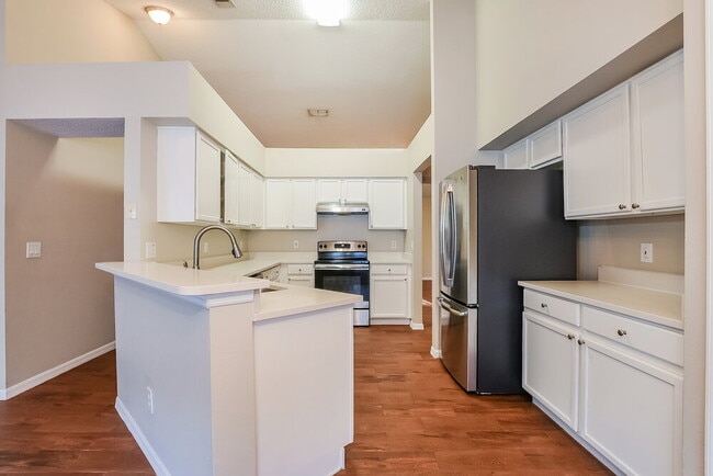Photo - 13621 Meadowpark Ave