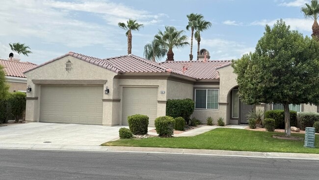 Building Photo - 48621 Vienna Ct