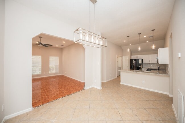 Photo - 121 Coffee Ln