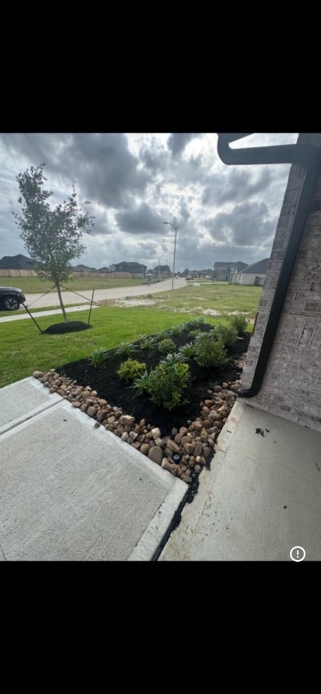 Building Photo - 3060 Nori Shores Dr