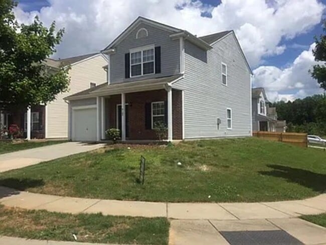 Photo - 9102 Newfield St