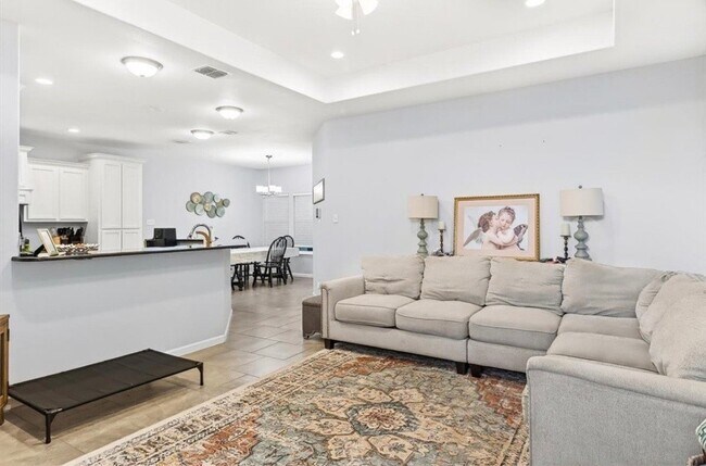 Photo - 6402 Williams Dr Unit A