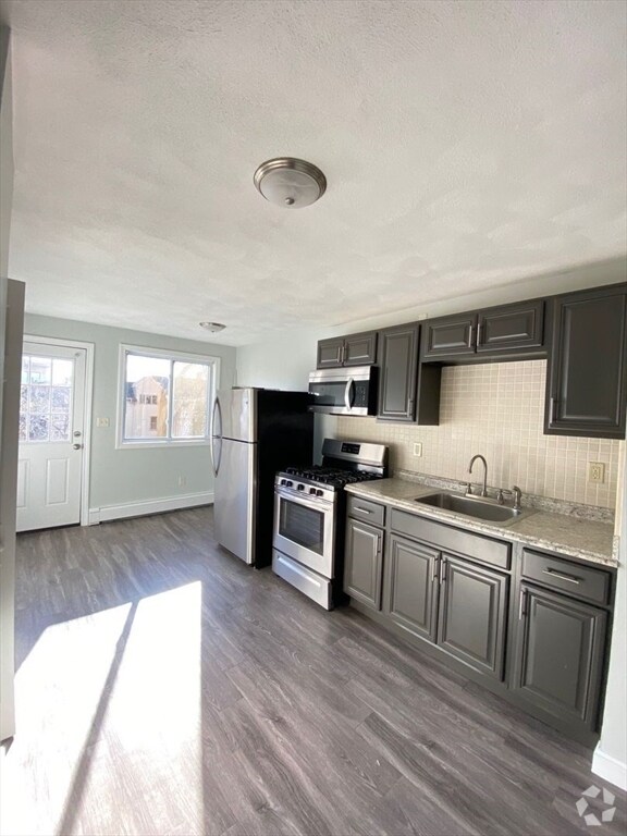 Building Photo - 20 Eutaw St Unit #3 Rental