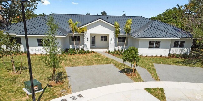 Building Photo - 4727 SW 87th Ct Rental