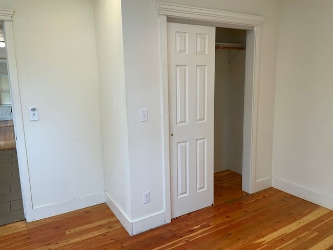 Photo - 325 N Jefferson St Unit 325 N Jefferson St. - #1