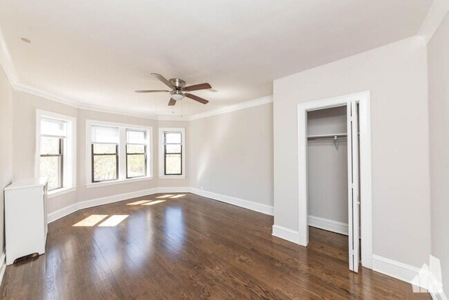 Building Photo - 3 bedroom in Chicago IL 60640 Unit 5075-3 Rental