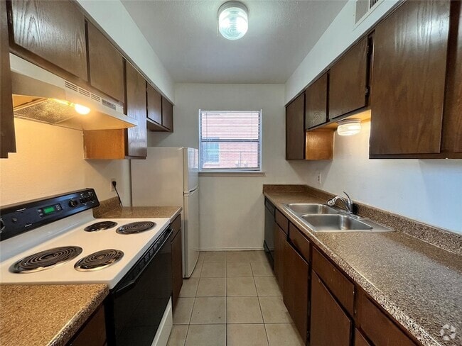 Building Photo - 2526 W Prairie St Unit 203 Rental