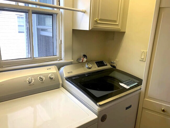 Photo - 449 Washington St Unit 2