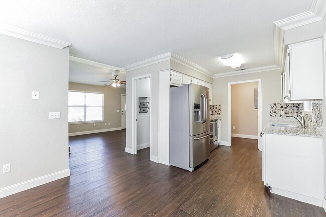 1634 N Salem Rd