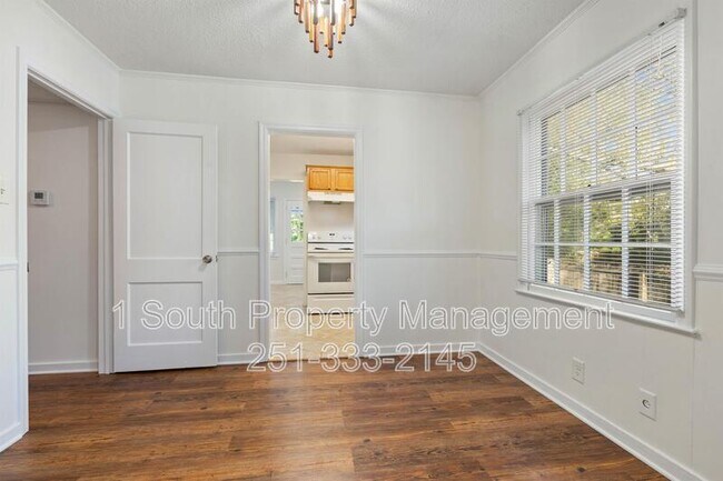 Photo - 212 Pinehill Dr