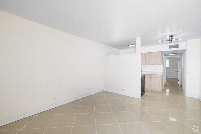 Parkside 1BR, 1BA - 625SF Living Room - Park Hill Hollywood Apartments