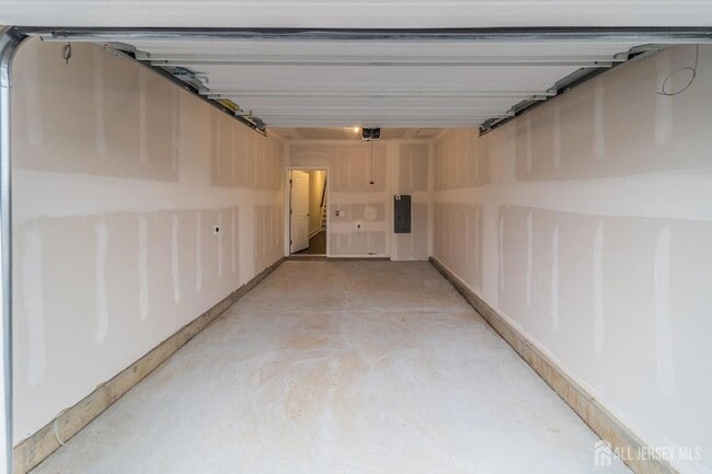 Photo - 135 Stoutsburg Blvd