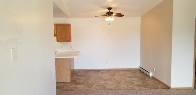 2200 Sylvan Way Unit 2