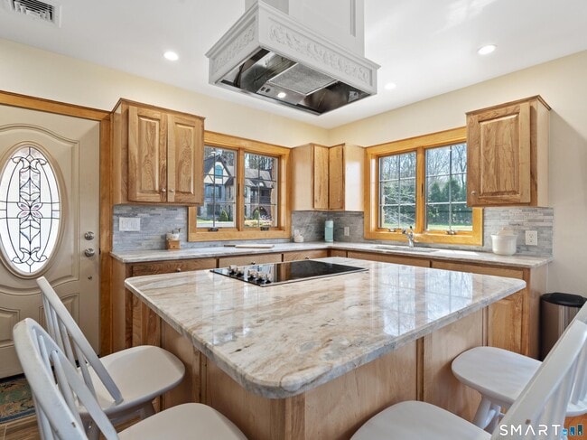 Photo - 152 Whitehall Ave