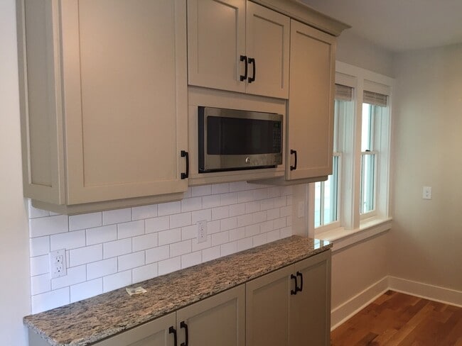 Photo - 2 Bedroom 1.5 Bath Apartment in Cannonborough - Downtown