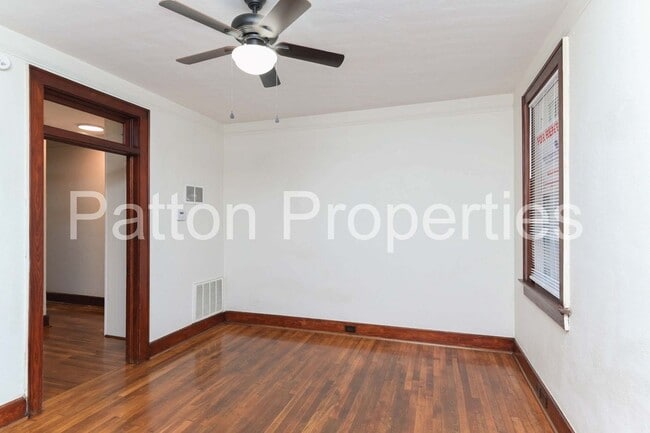 Photo - 822-824 Cedar Terrace - Inside CofC - R16404-08-23 Unit 824