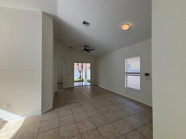 Photo - 3964 NE 11th Dr