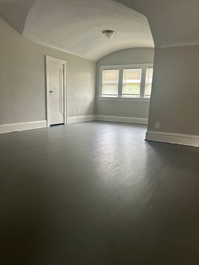 Photo - 614 Madison Ave Unidad #3