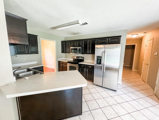 Photo - 1294 River Bank Dr