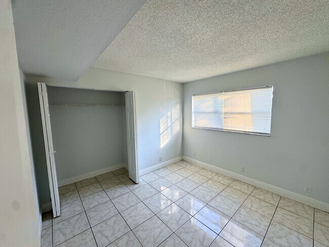 Photo - 4501 Treehouse Ln