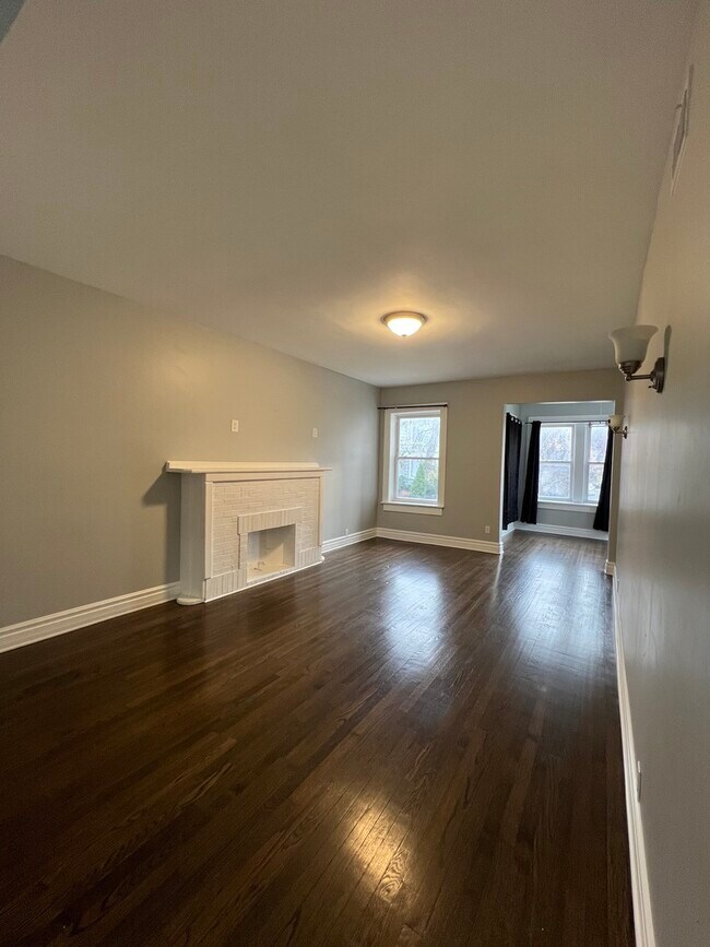 Photo - 3444 W Grenshaw St