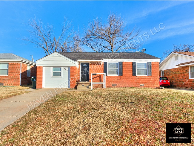 305 W Marshall Dr